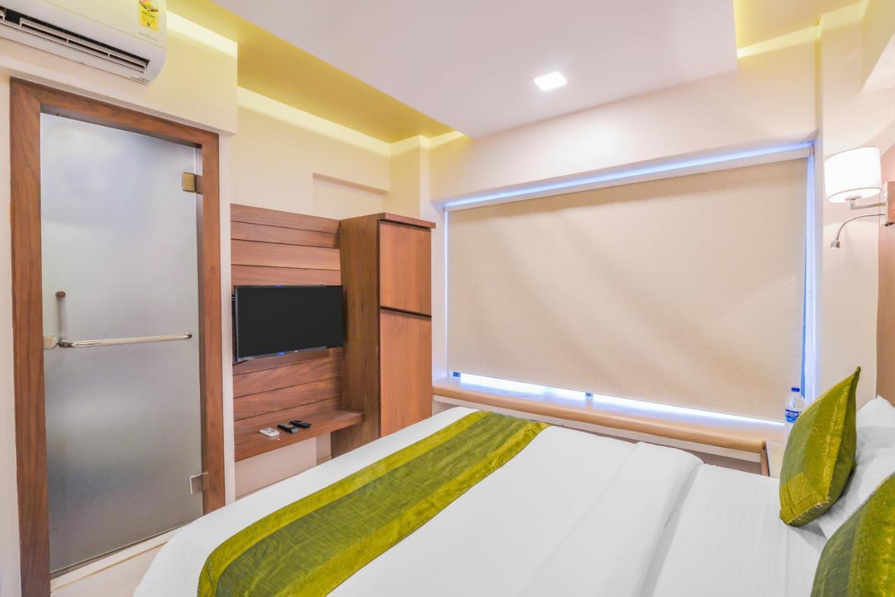 Oxford Hotel Powai Βομβάη Εξωτερικό φωτογραφία