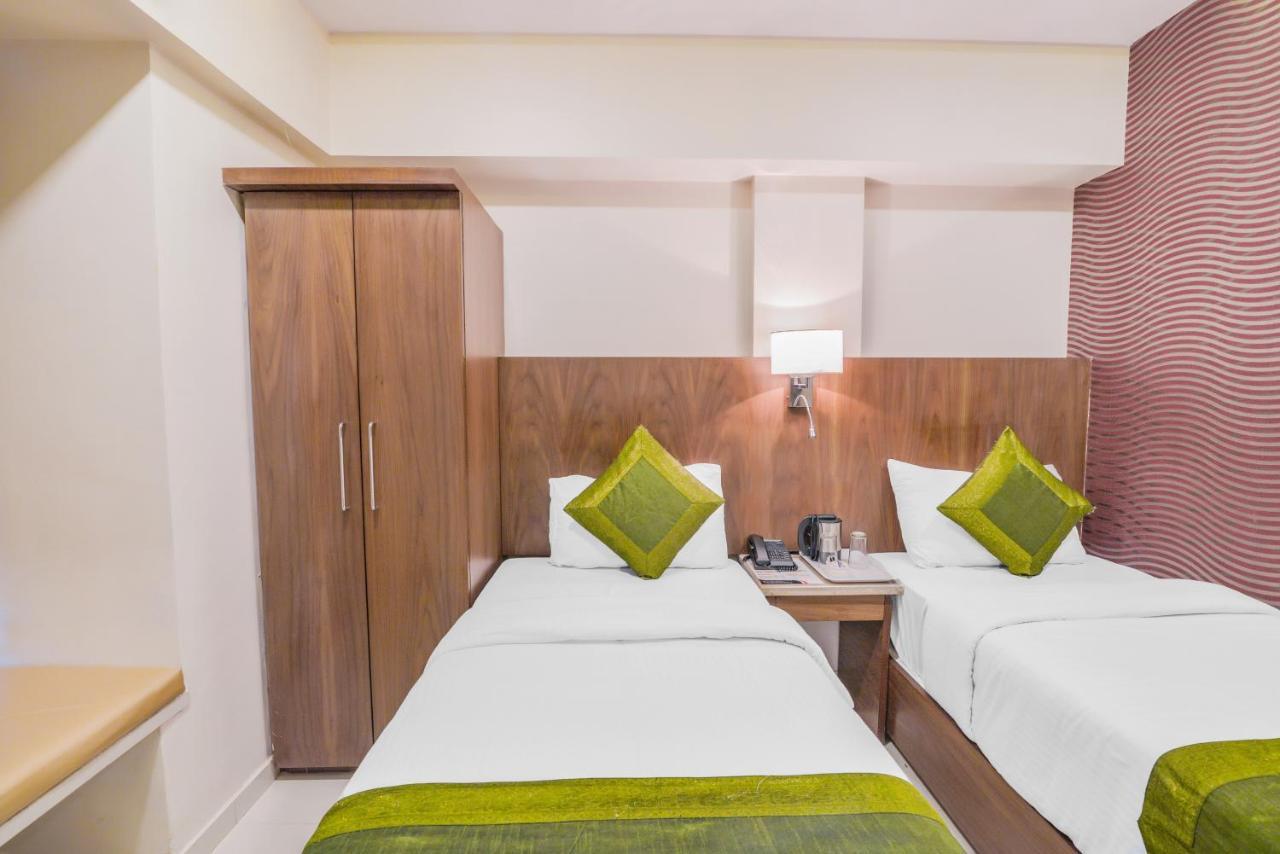 Oxford Hotel Powai Βομβάη Εξωτερικό φωτογραφία