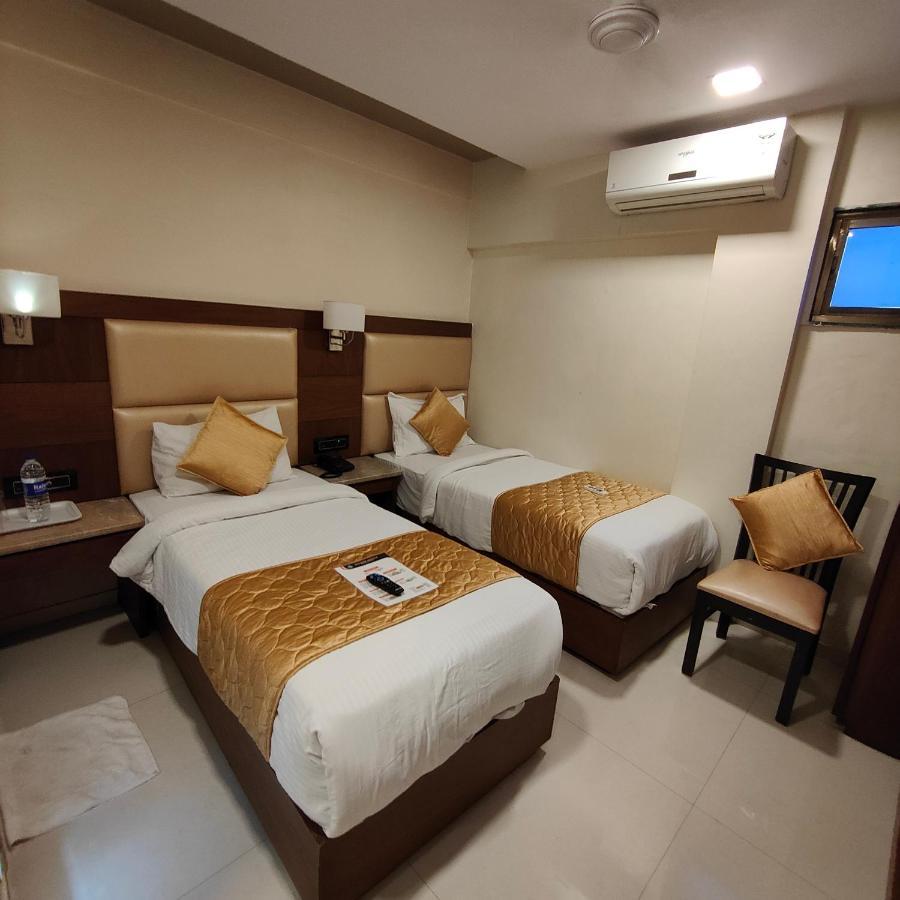 Oxford Hotel Powai Βομβάη Εξωτερικό φωτογραφία